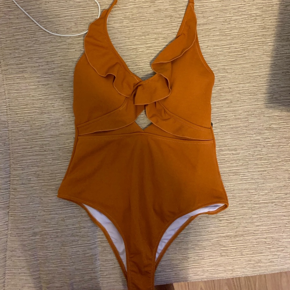 Bathing suit one piece